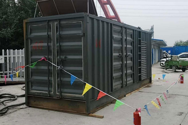 长泰发电机租赁空气滤清器多久更换一次？