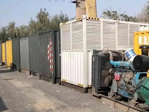 长泰200KW柴油发电机机组每小时油耗是多少？